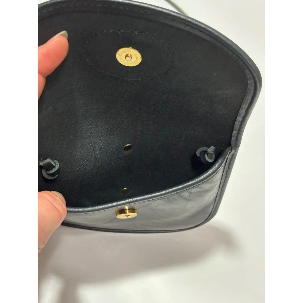 Vtg Michael Greene USA Black Leather Crossbody‎ Bag Passport Travel Minimalist